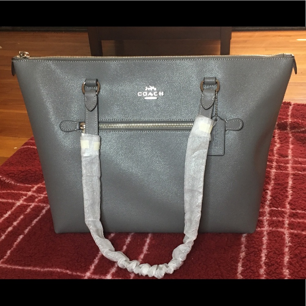 Gray Gallery Tote